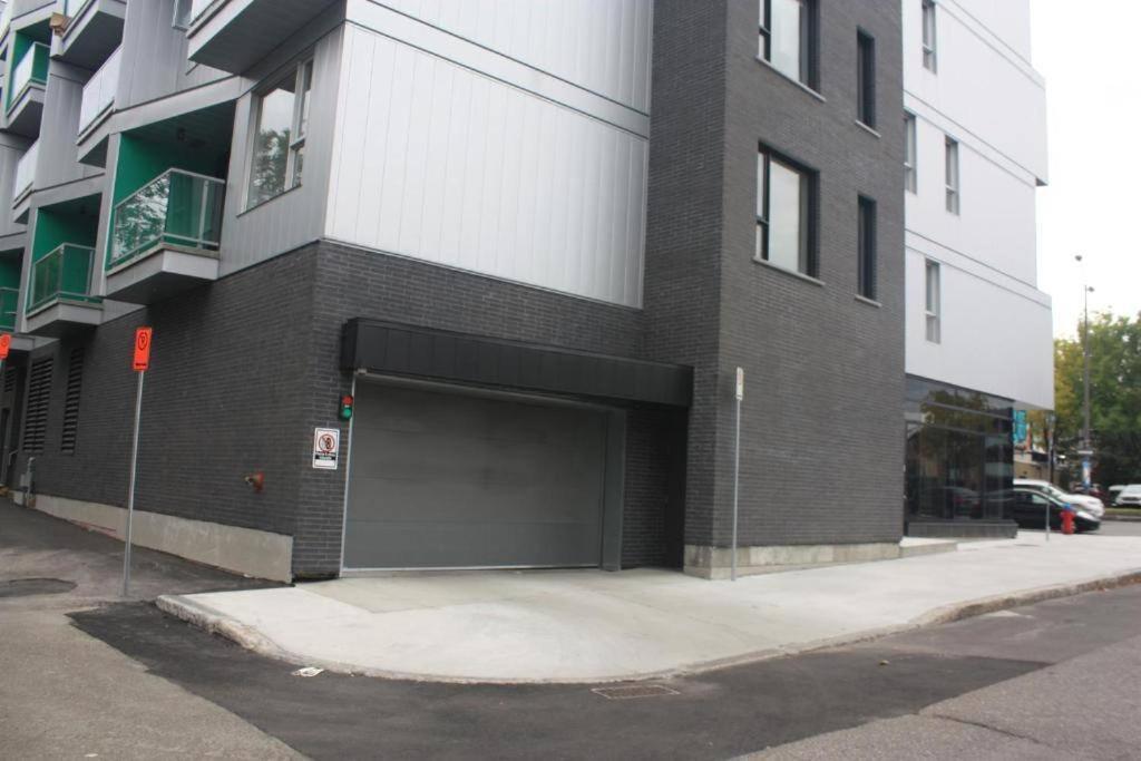Good Vibes Only -Modern And Spacious 2 Bedroom Condo 4 Beds Free Parking, Gym Quebec City Exterior photo