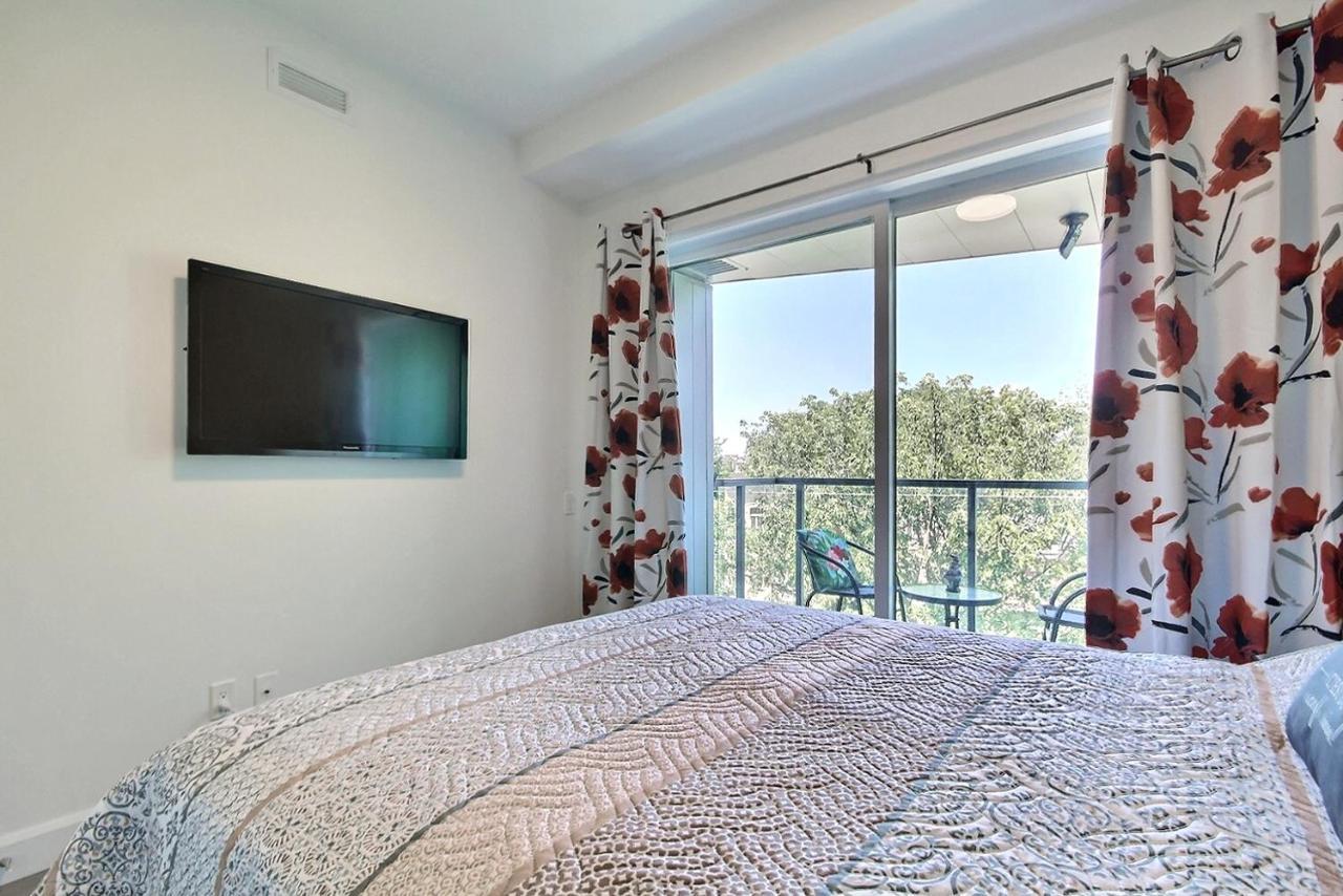 Good Vibes Only -Modern And Spacious 2 Bedroom Condo 4 Beds Free Parking, Gym Quebec City Exterior photo
