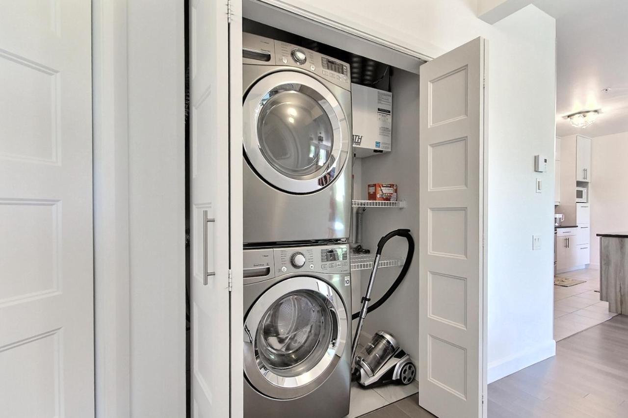 Good Vibes Only -Modern And Spacious 2 Bedroom Condo 4 Beds Free Parking, Gym Quebec City Exterior photo